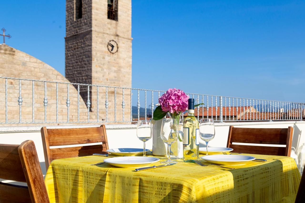 אולביה La Via Rooms And Terrace מראה חיצוני תמונה